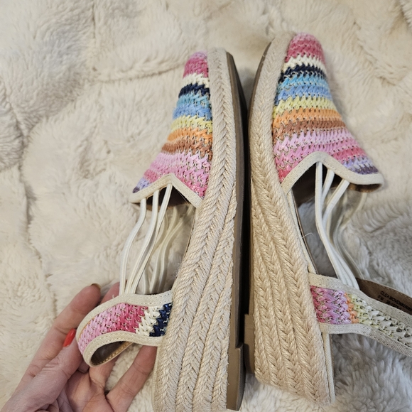 Comfortview Rainbow Striped Espadrilles - Picture 4 of 8